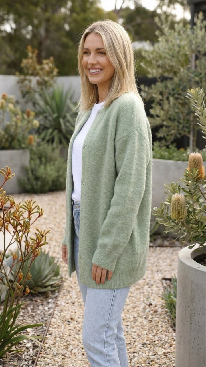 Women's Long Oversized Knit Cardigan - Effortless Layering & Everyday