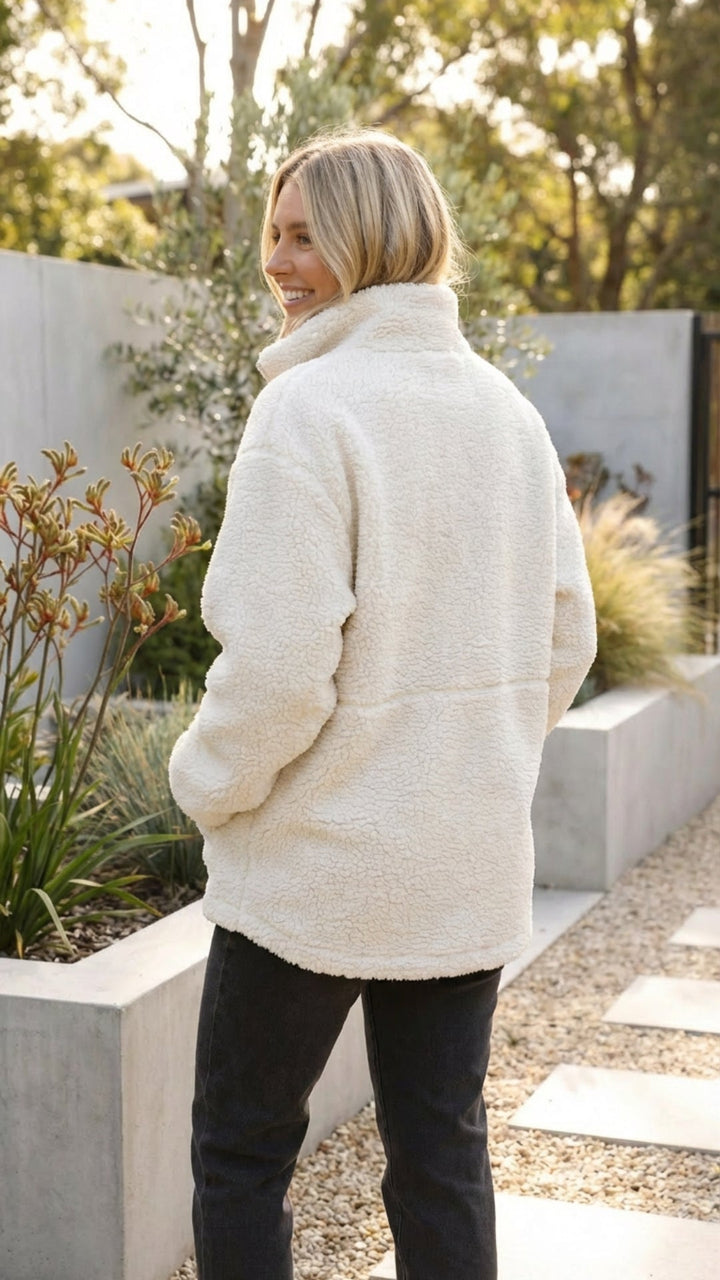 Women's Oversized Sherpa Zip-Up Jacket - Cozy Everyday Layer