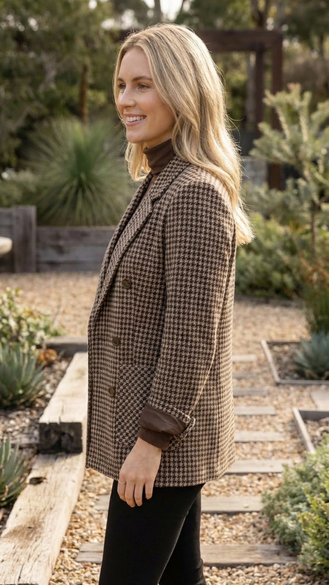 Women's Checkered Double Breasted Long Blazer - Everyday Polish