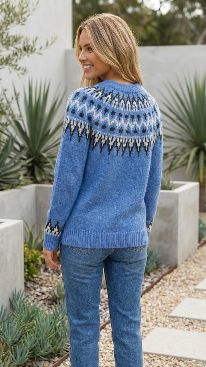 Women's Fair Isle Patterned Sweater - Cozy Classic for Cool Days