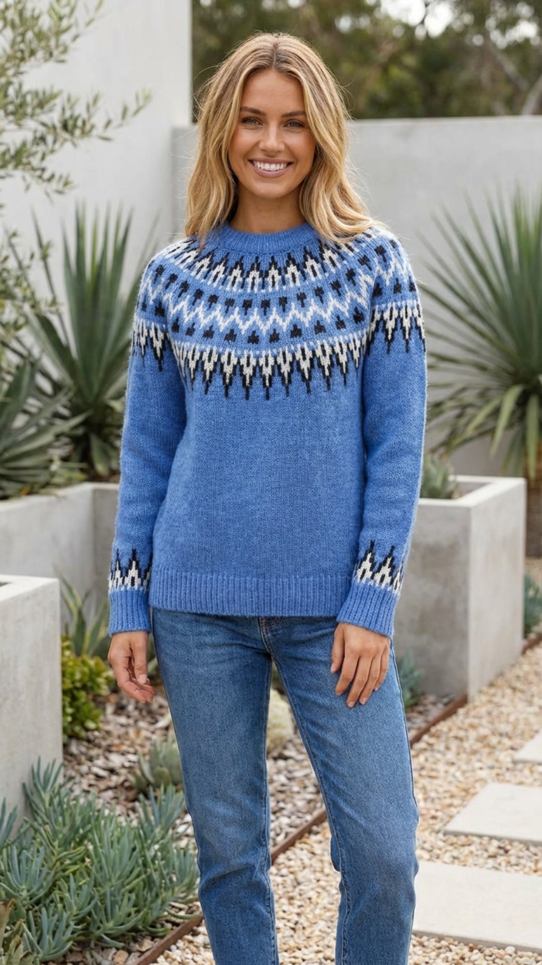 Women's Fair Isle Patterned Sweater - Cozy Classic for Cool Days