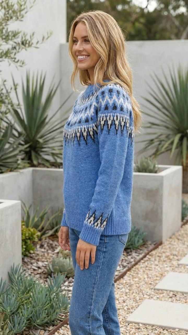 Women's Fair Isle Patterned Sweater - Cozy Classic for Cool Days