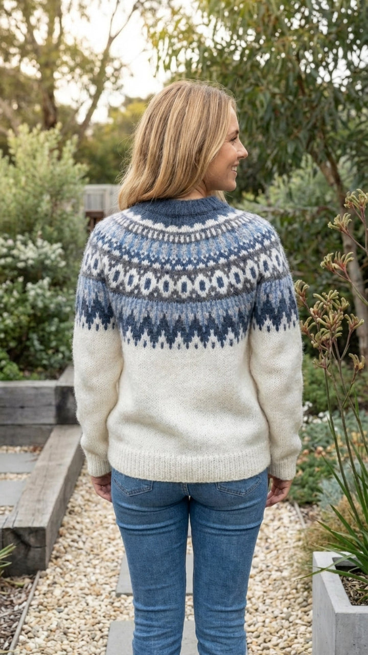 Women's Fair Isle Patterned Sweater - Cozy Classic for Cool Days