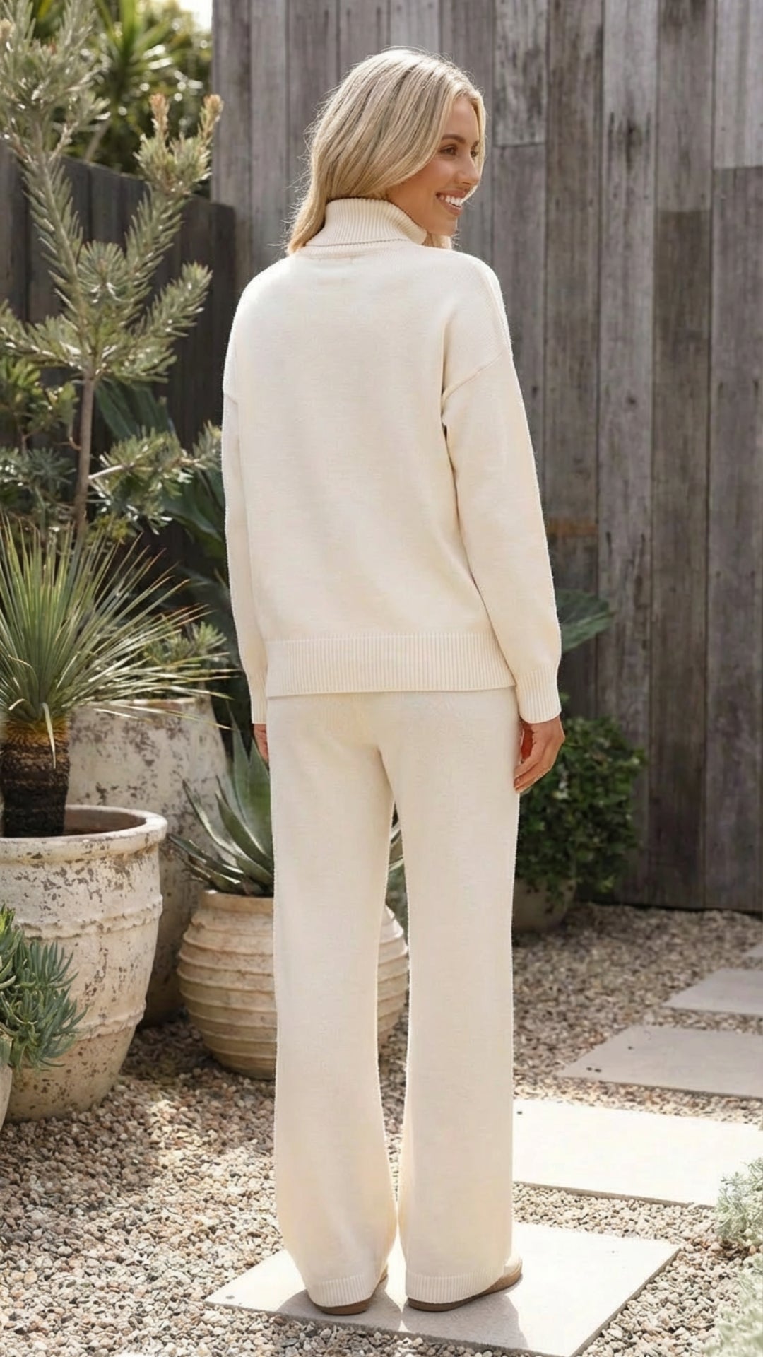 Women's Two Piece Knit Turtleneck Lounge Set - Casual Comfort