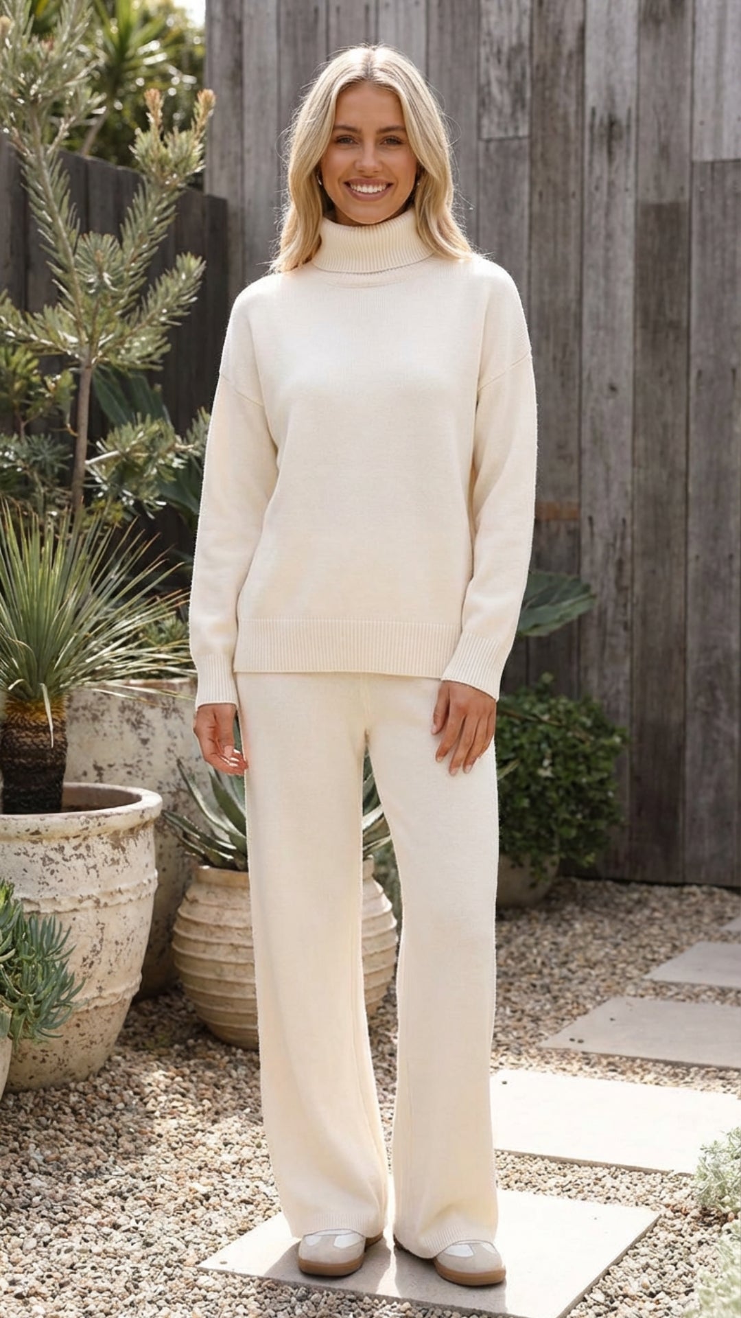 Women's Two Piece Knit Turtleneck Lounge Set - Casual Comfort