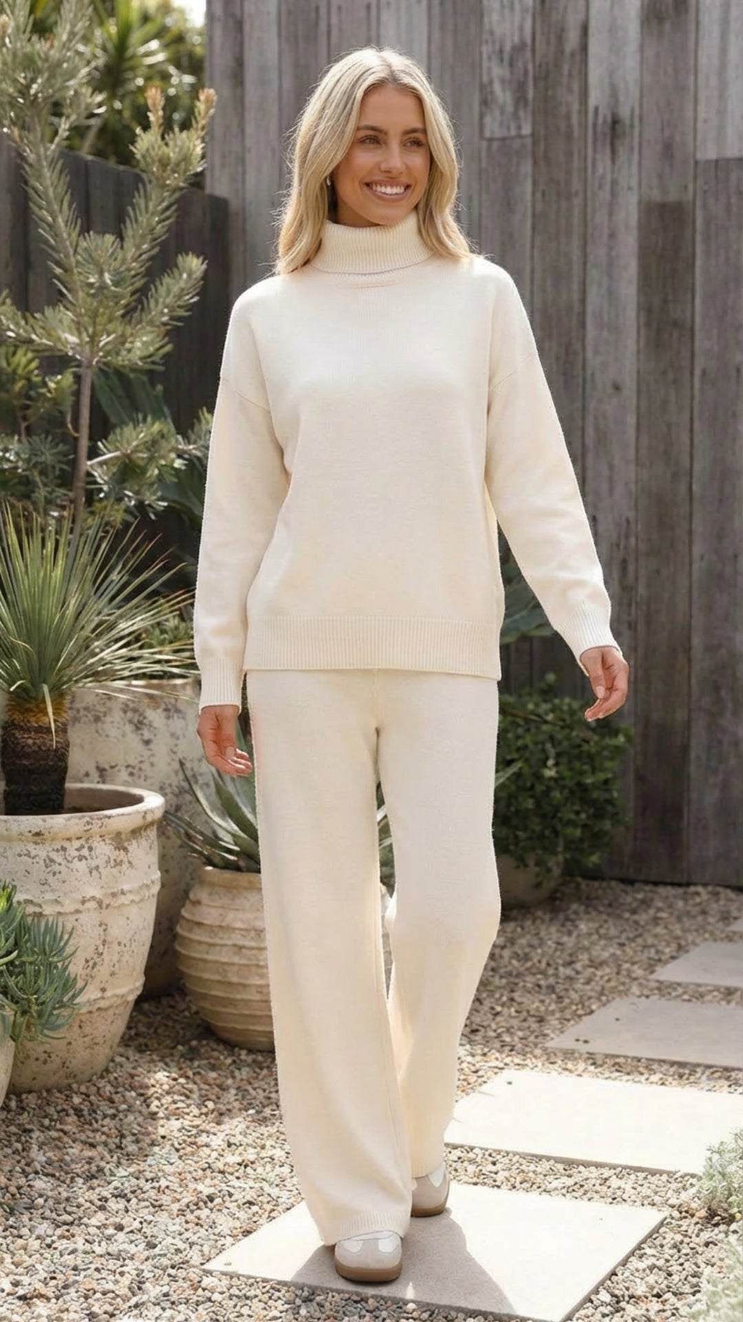 Women's Two Piece Knit Turtleneck Lounge Set - Casual Comfort