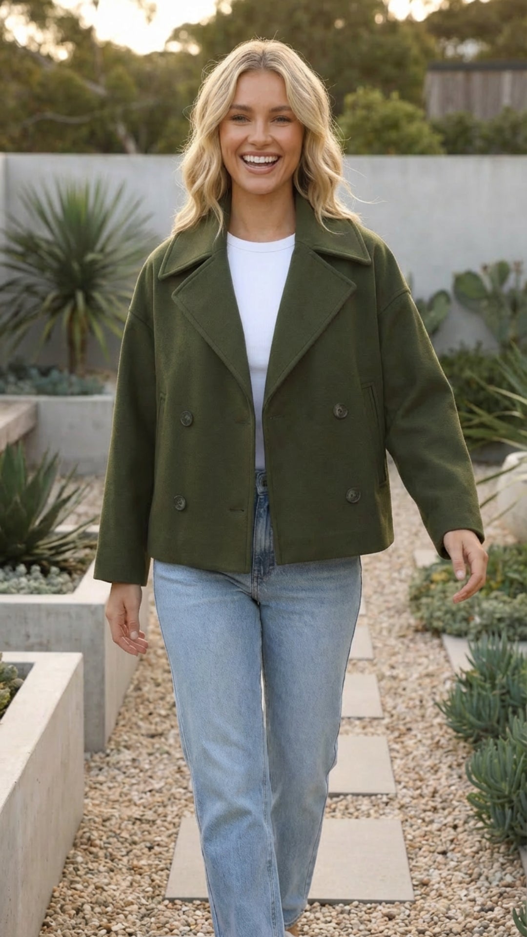 Women's Double-Breasted Cropped Jacket - Everyday Layering