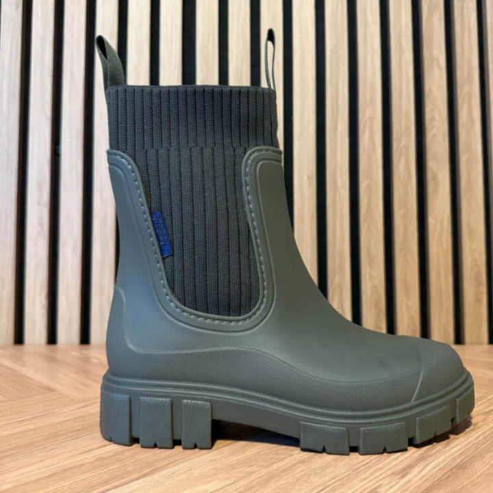 Women's Chunky Knit Rain Boot - Waterproof & Fashion-Forward
