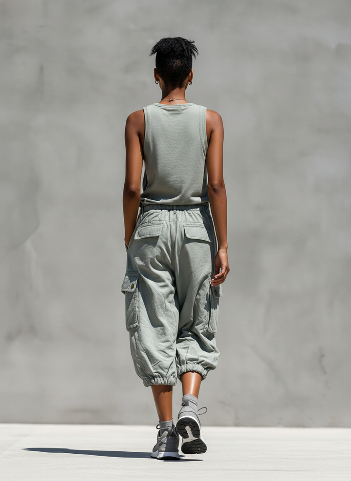 Women's Gray Sleeveless Tank & Cargo Shorts Set - Casual Look
