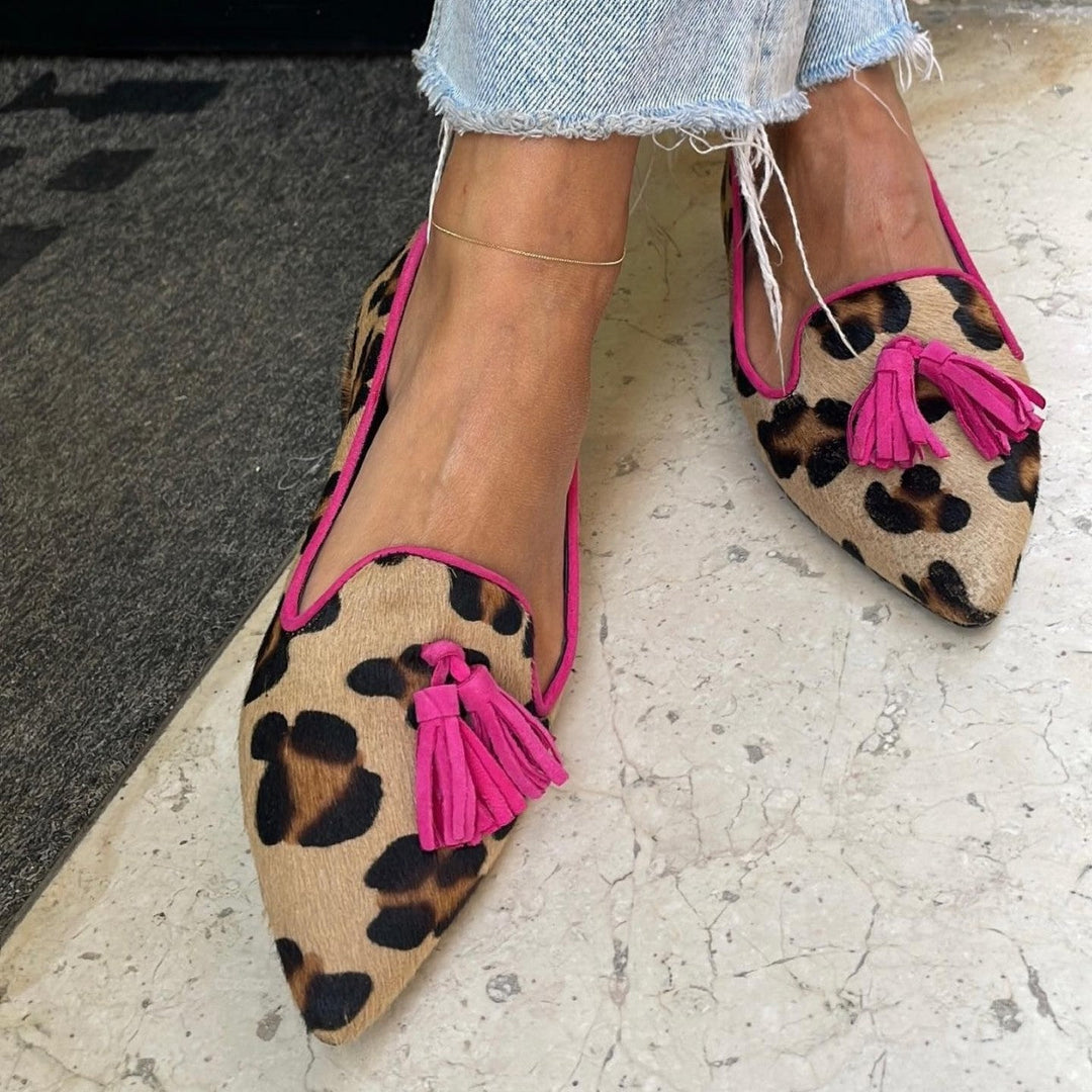 Women's Animal Print Ballet Flats with Tassels - Everyday Elegance