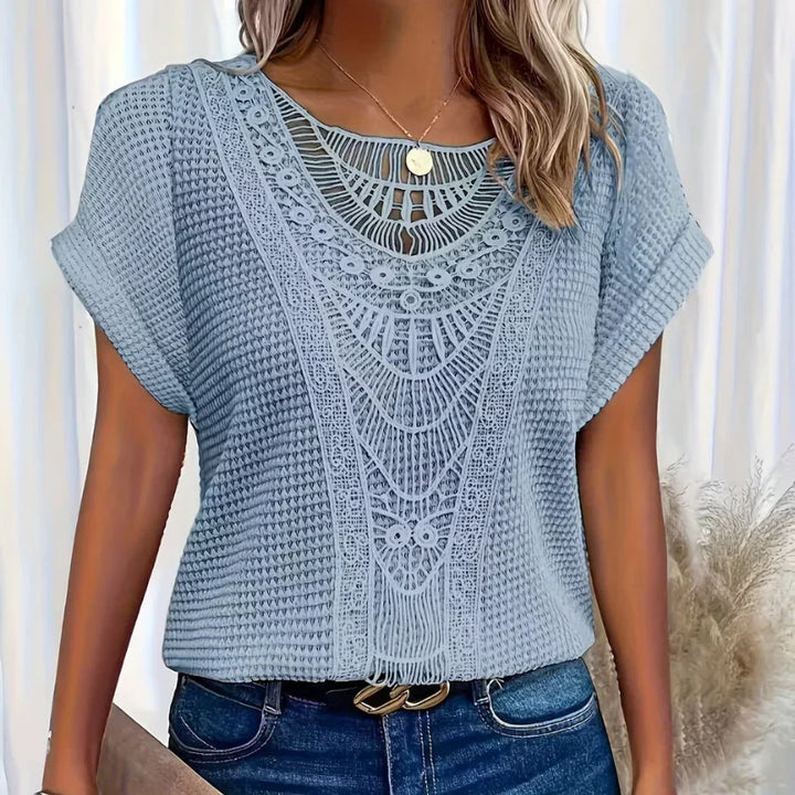 Women's Delicate Textured Blouse - Effortless Style and Comfort