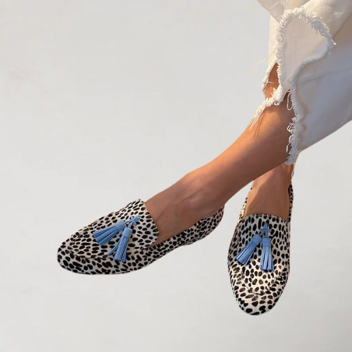 Women's Dotted Loafer Flats - Effortless Style for Everyday