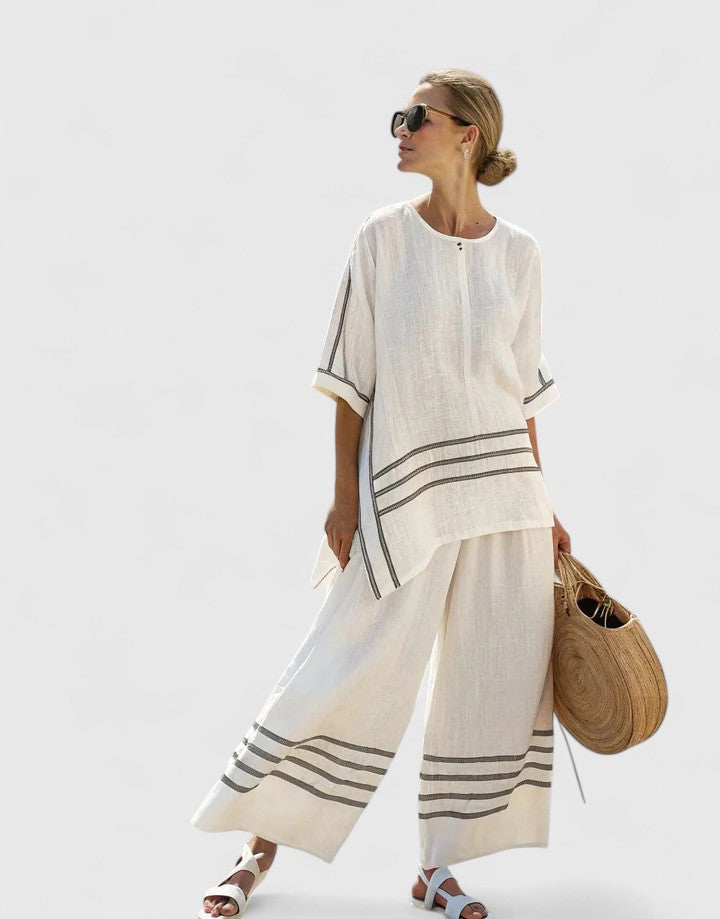 Women's Two-Piece Set - Comfortable, Wrinkle-Resistant & Chic
