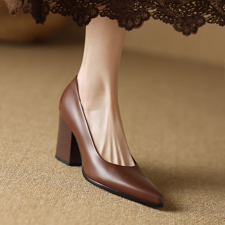 Women's Verona Pointed Toe Block Heel Pumps - Everyday Elegance