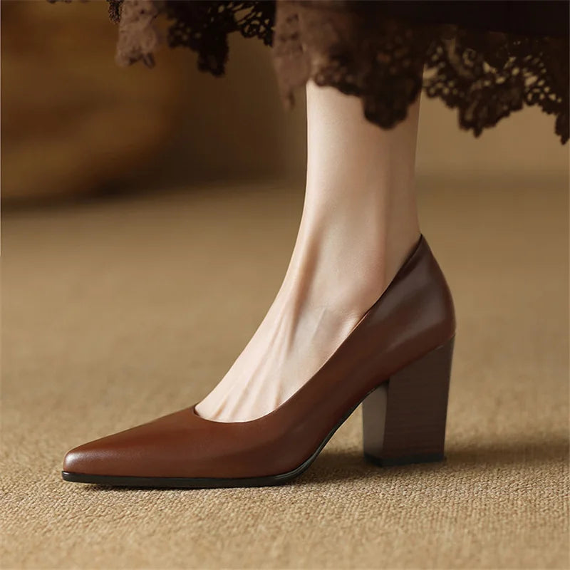 Women's Verona Pointed Toe Block Heel Pumps - Everyday Elegance