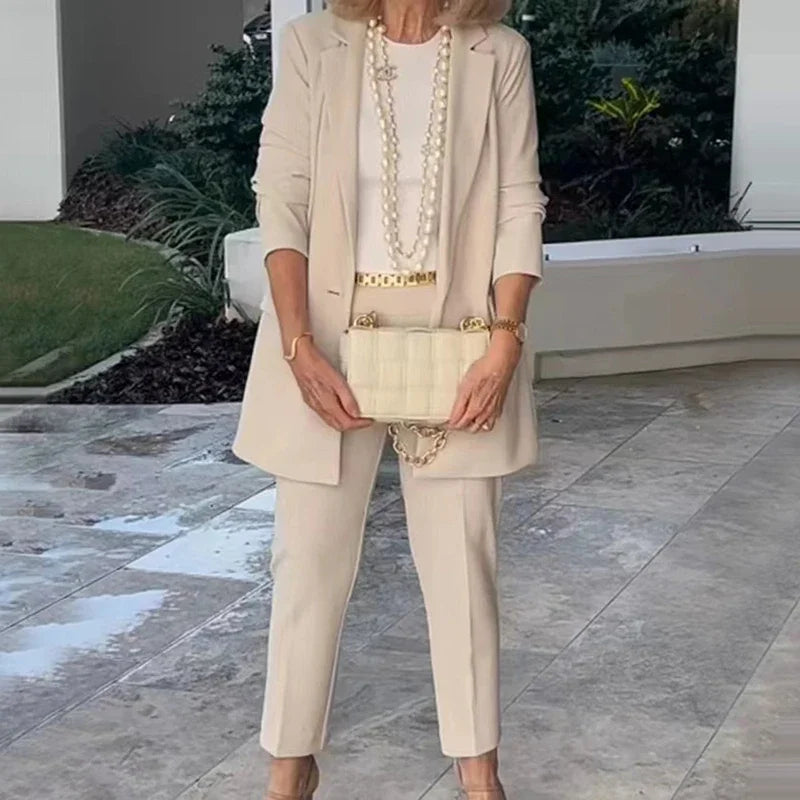 Women's Tailored Suit Set - Effortless Elegance for Every Occasion