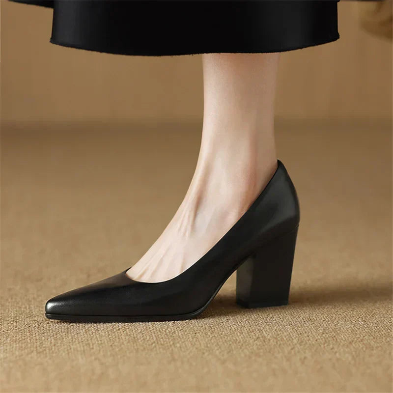 Women's Verona Pointed Toe Block Heel Pumps - Everyday Elegance