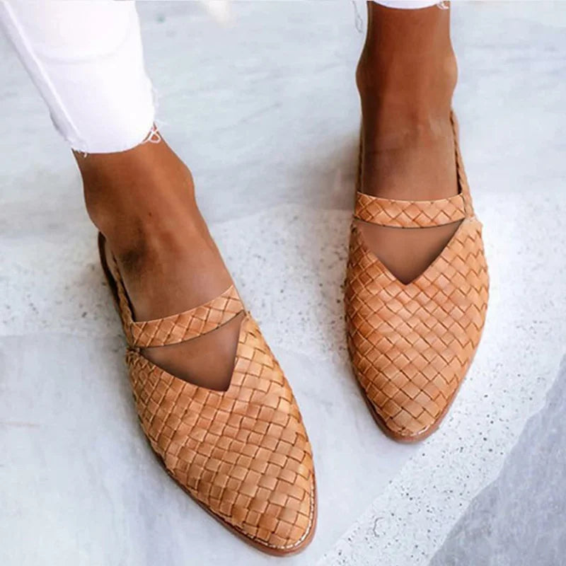 Women's Pointed Toe Ballet Flats – Elegant Everyday Shoes