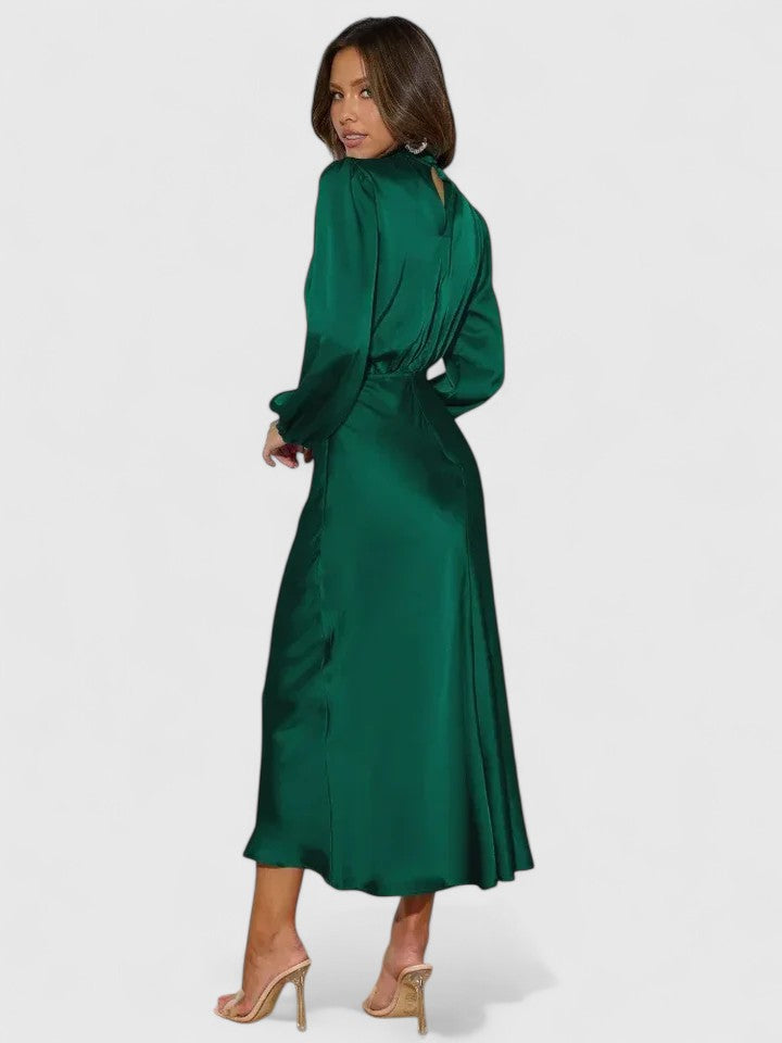 Women's Maxi Dress with Lantern Sleeves - Effortless Elegance