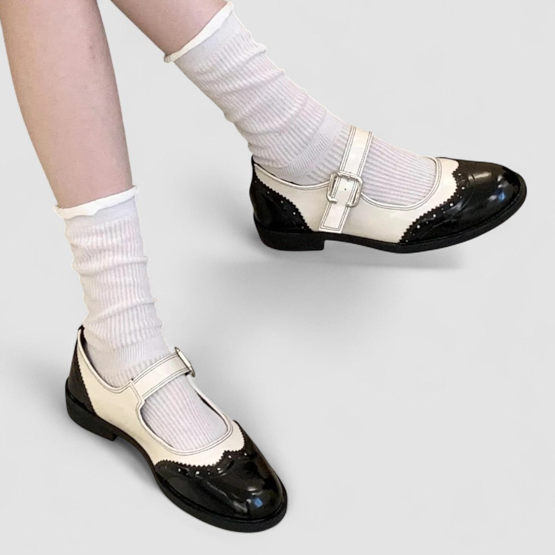 Women's Caitlyn Classic Mary Jane Flats - Timeless Elegance