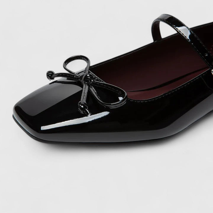 Women's Penelope Chic Mary Jane Flats - Elegance Every Step