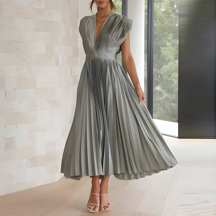 Women's Pleated Party Dress - Effortless elegance for any occasion