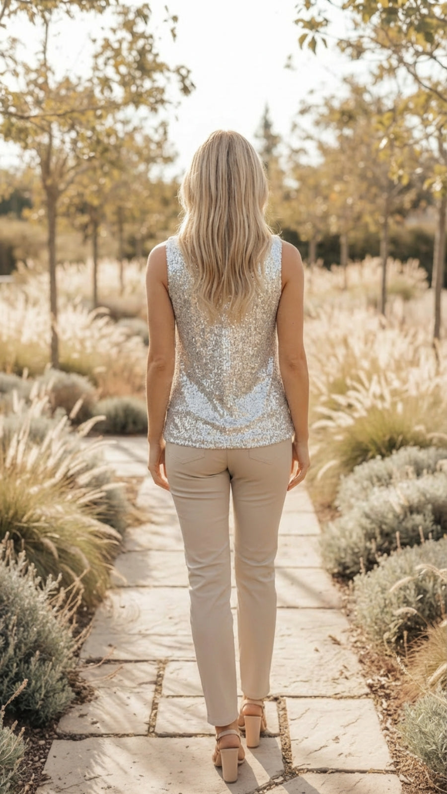 Women's Sequined V-Neck Sleeveless Top - Effortless Party Glamour