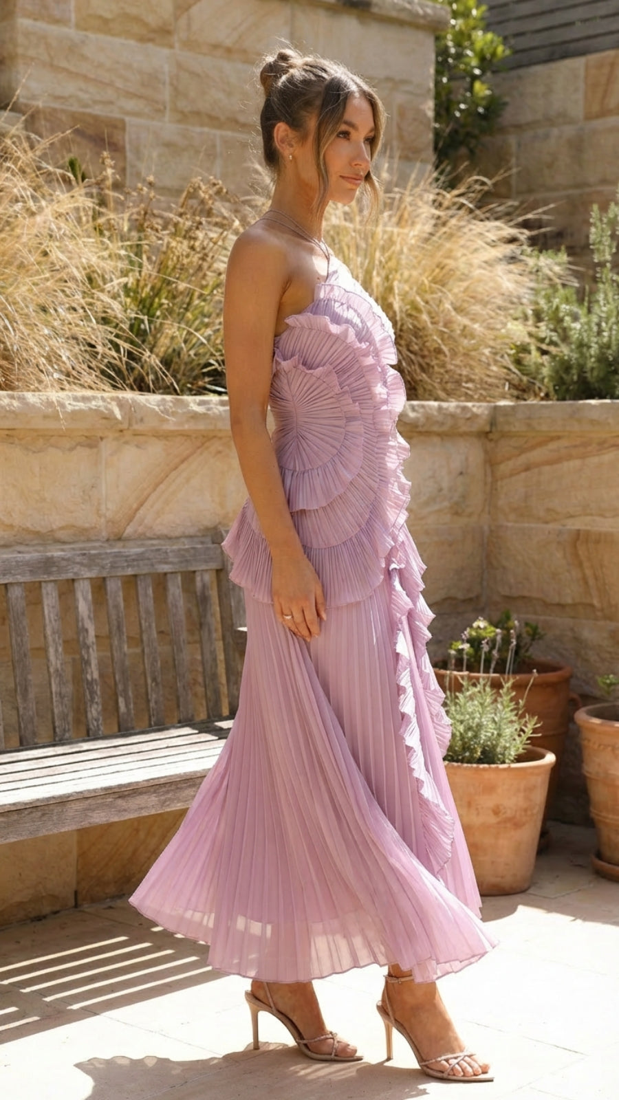 Women's Sleeveless Ruffled Layered Maxi Dress - Elegant Flowing