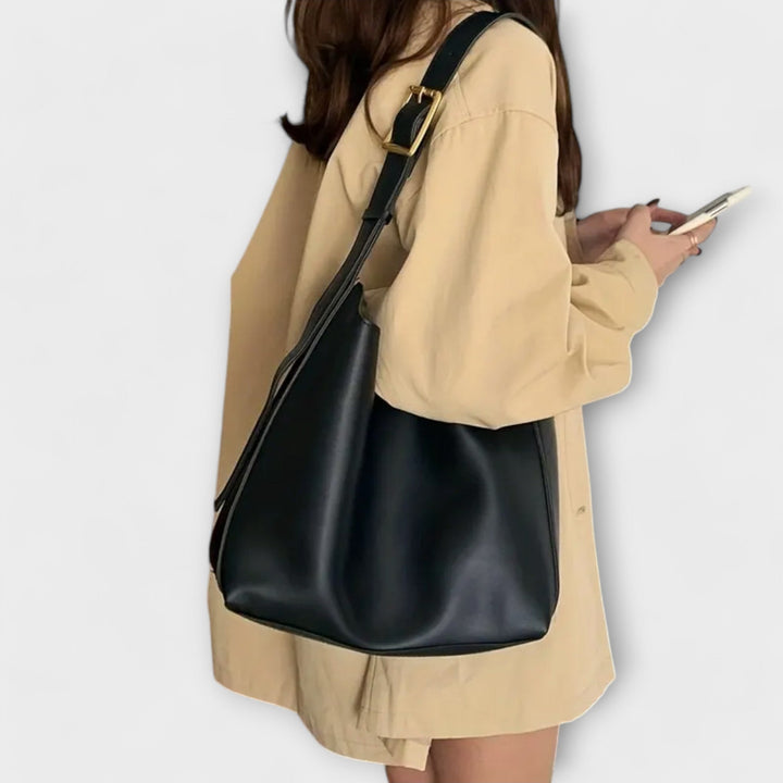 Women's Leather Shoulder Bag - Elegant Everyday Accessory