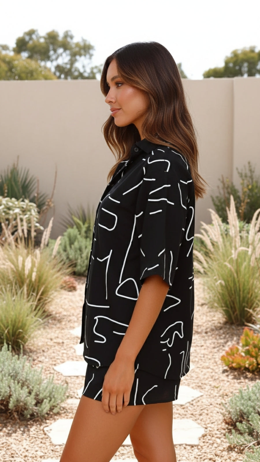 Women's Matching Shorts and Top Set - Effortless Comfort for Warm Days