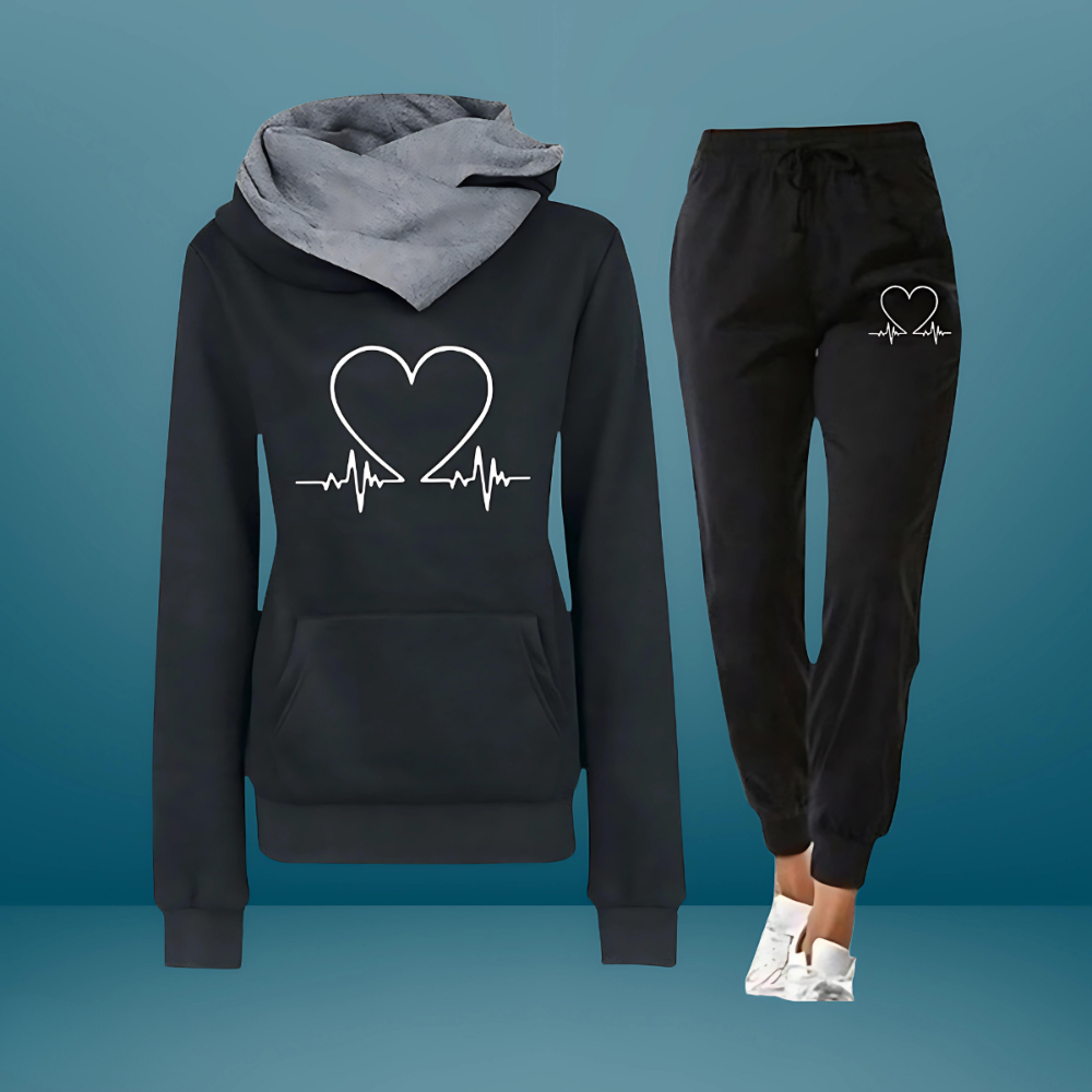Women's Heart Print Two-Piece Jogger Set - Cozy Everyday Comfort