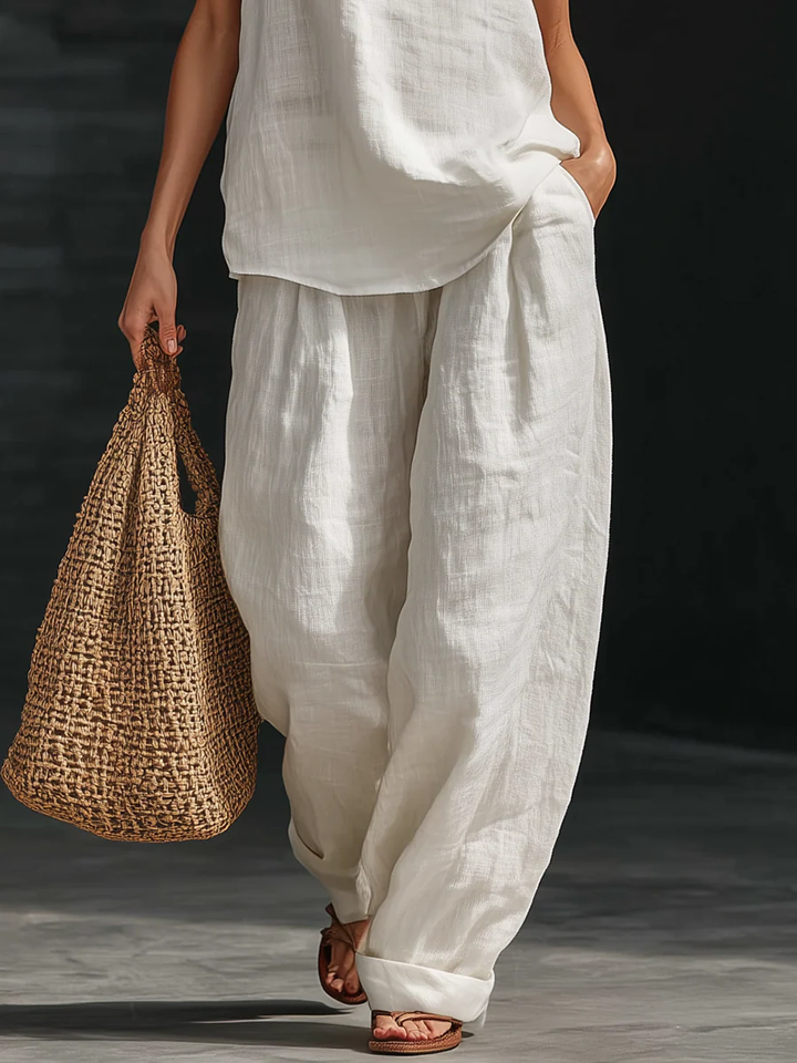 Women's Sleeveless Set with Wide Leg Pants - Effortless Everyday Style