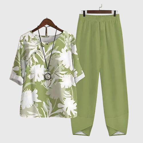 Women's Printed Loose Fit Two Piece Set - Comfortable & Versatile