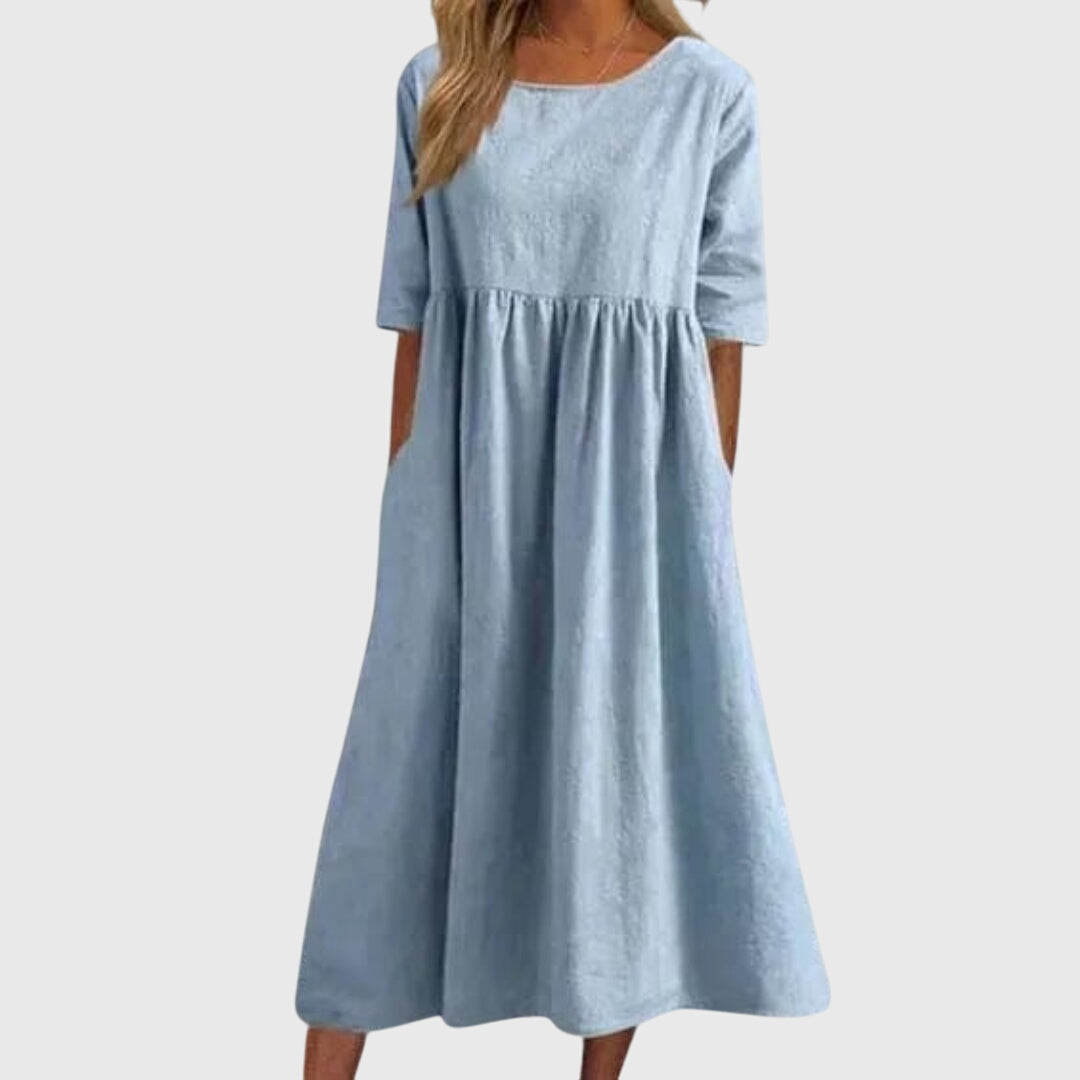 Women's Elegant Short-Sleeved Dress - Timeless & Effortless