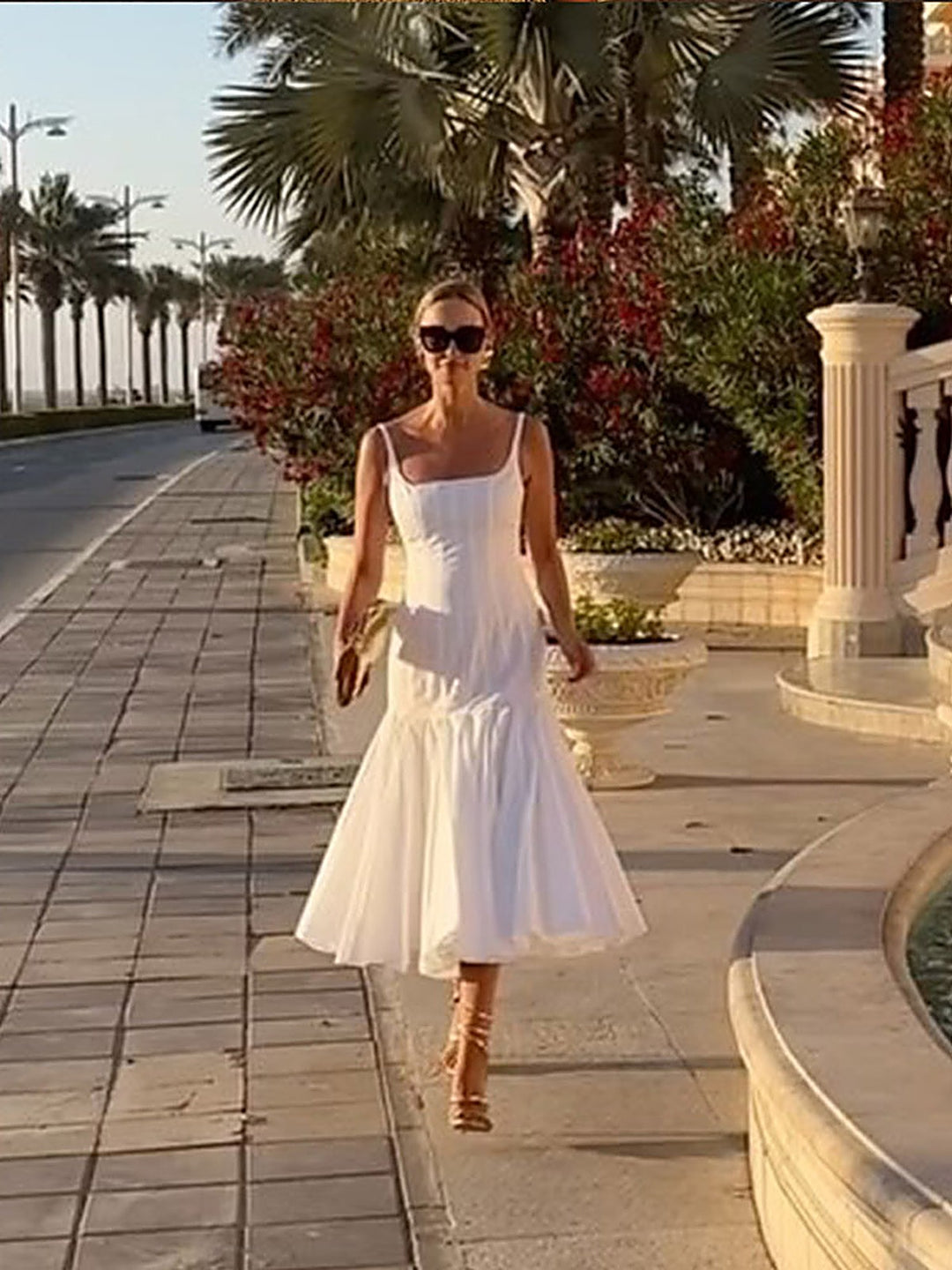 High-End Minimalist Solid Cinched-Waist Dress