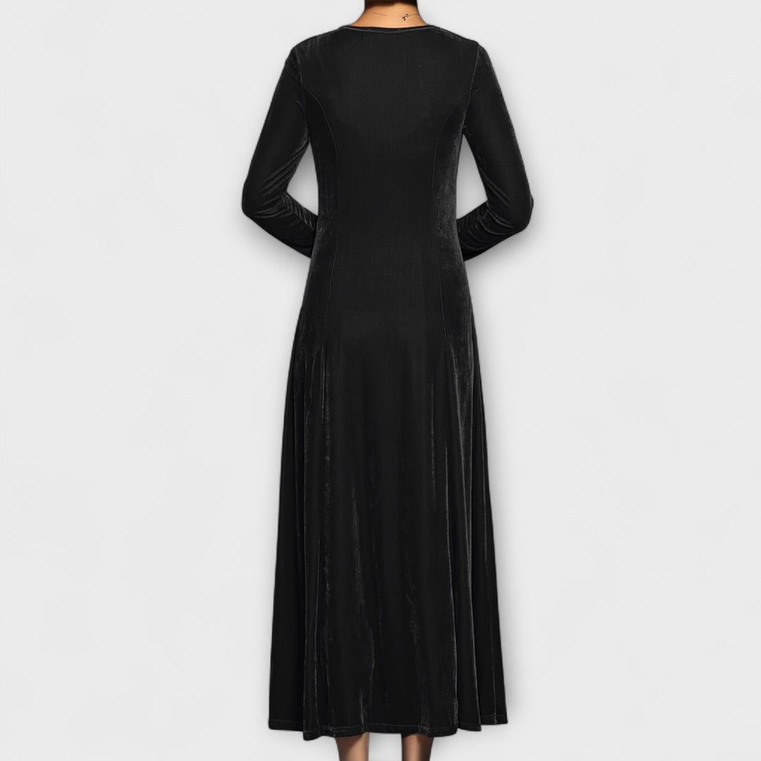 Women's Velvet Dress - Timeless Elegance for Evening Events
