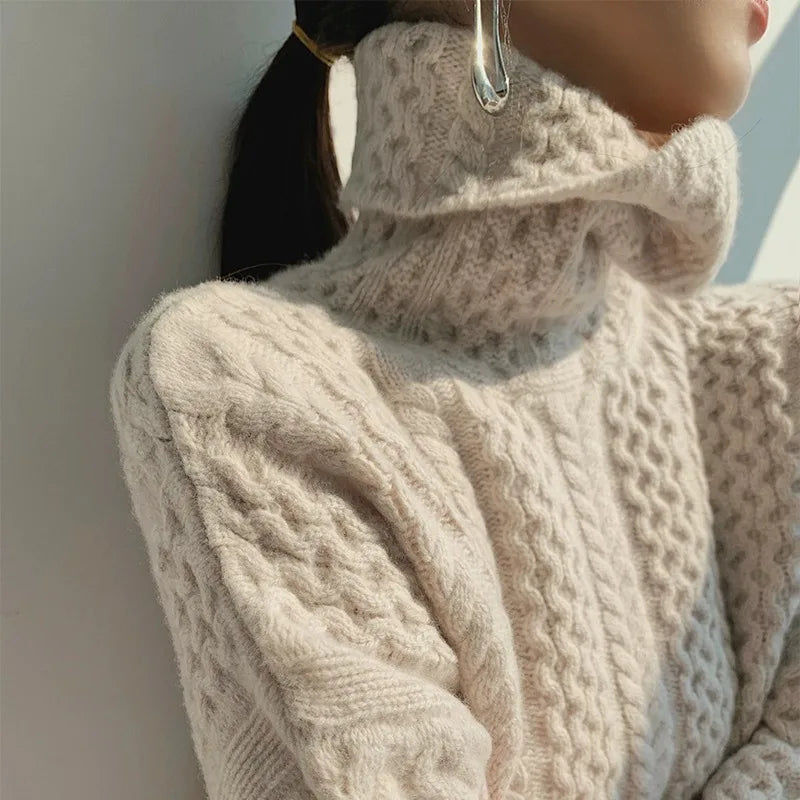 Women's Pure Cashmere Roll Neck Jumper – Relaxed Cable Knit