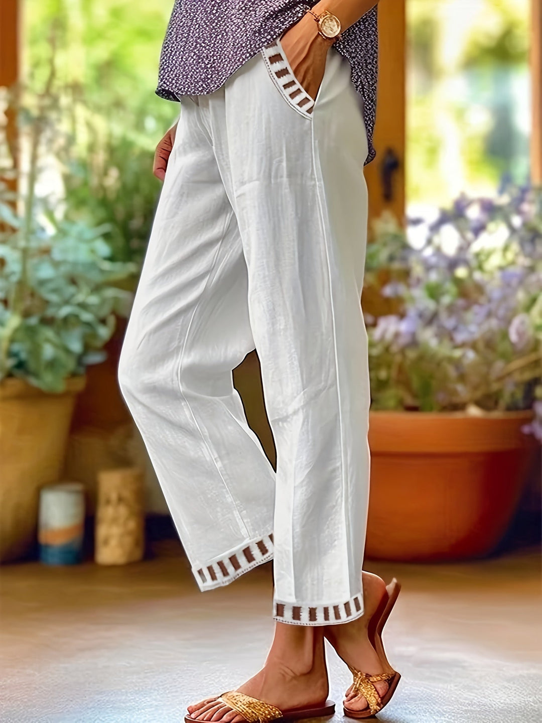 Women's Relaxed Contrast Trim Cropped Pants - Breezy Spring Style