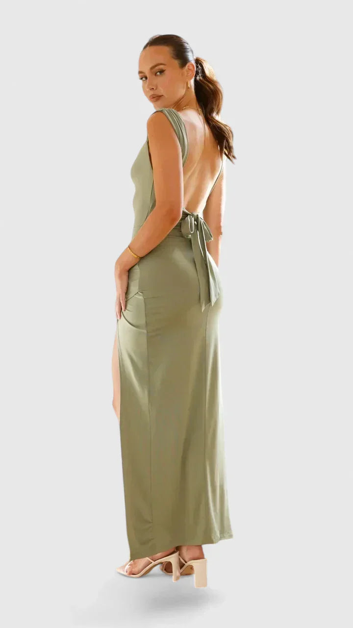 Women's Elegant Maxi Dress - Your Go-To for Sunny Day Style