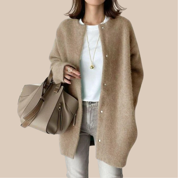 Women's Classic Cardigan - Effortless Warmth and Style