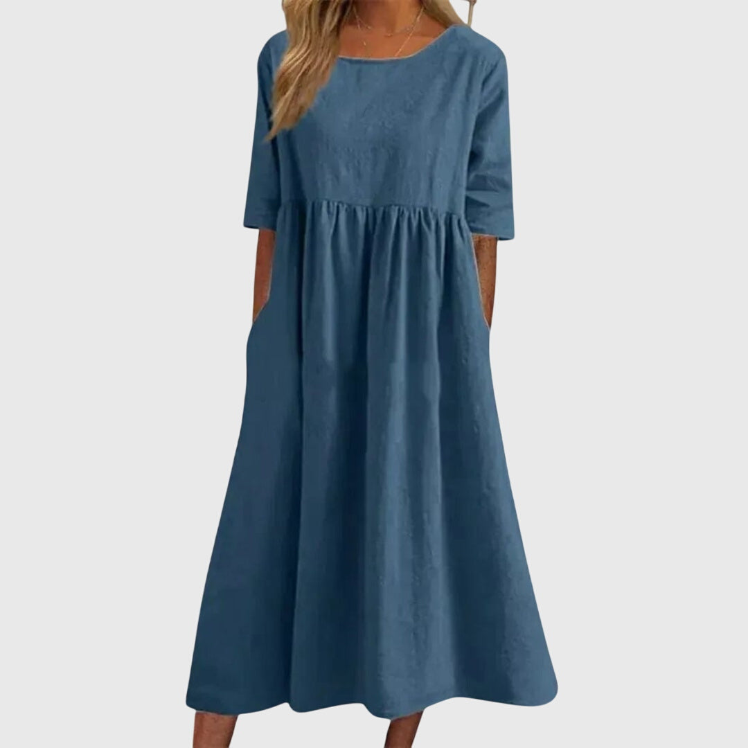 Women's Elegant Short-Sleeved Dress - Timeless & Effortless