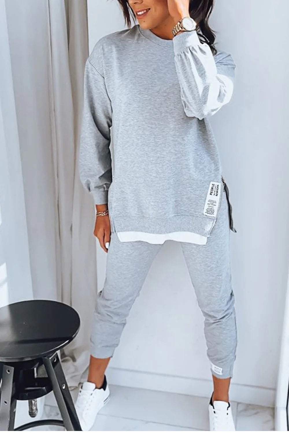 Women's Casual Sweatshirt & Jogger Set - Everyday Lounging