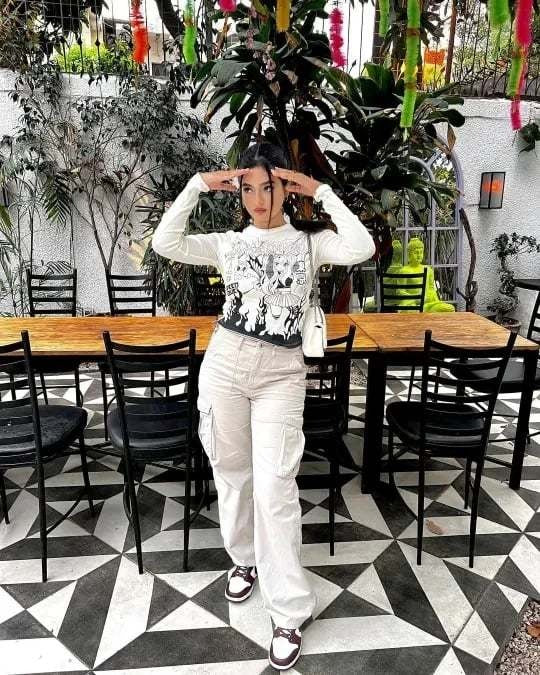 Women's Adjustable Cargo Pants - Functional & Stylish Everyday