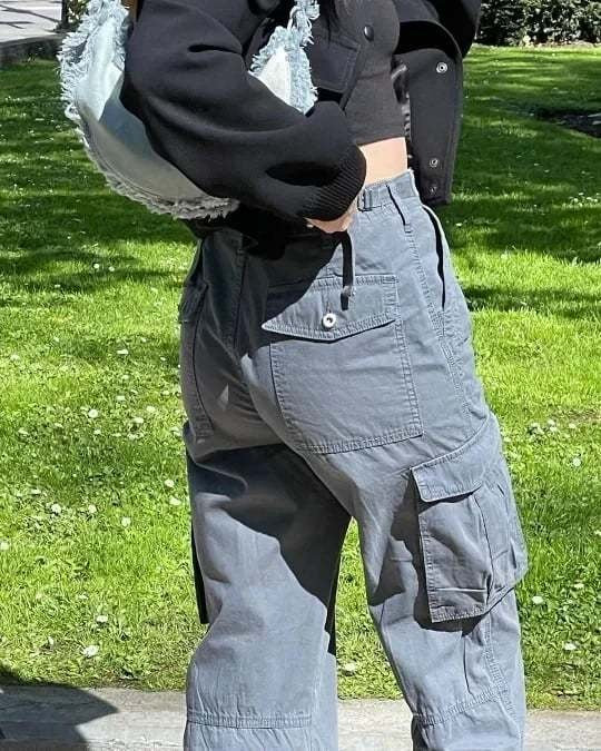 Women's Adjustable Cargo Pants - Functional & Stylish Everyday