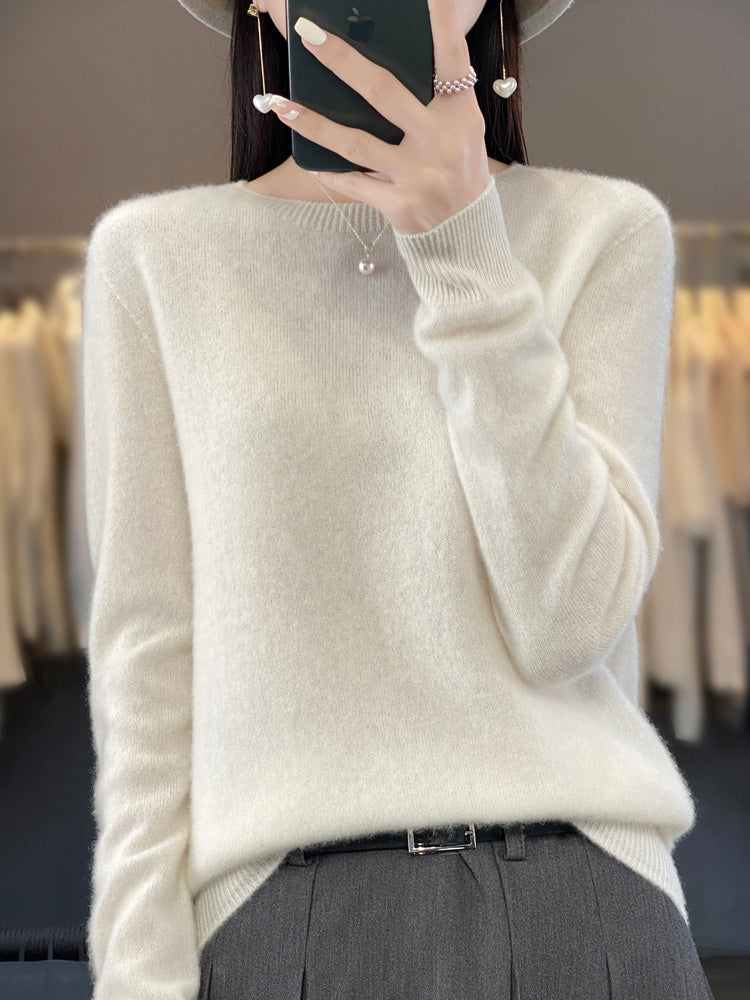 Women's Cozy Sweater - Soft Relaxed Fit for Everyday