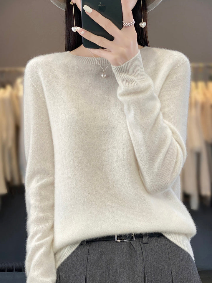 Women's Cozy Sweater - Soft Relaxed Fit for Everyday