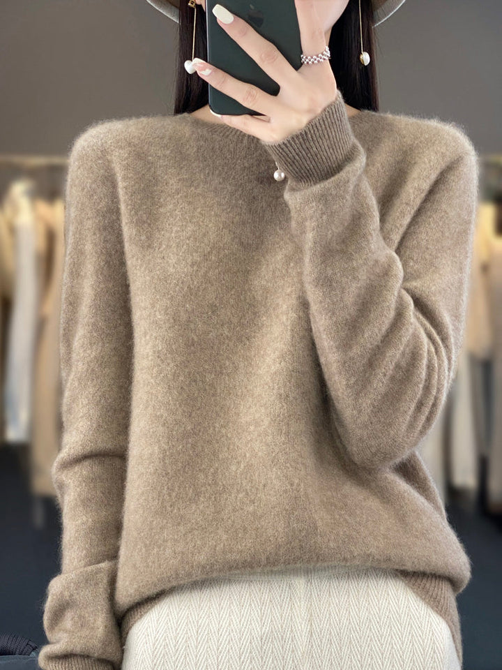 Women's Cozy Sweater - Soft Relaxed Fit for Everyday