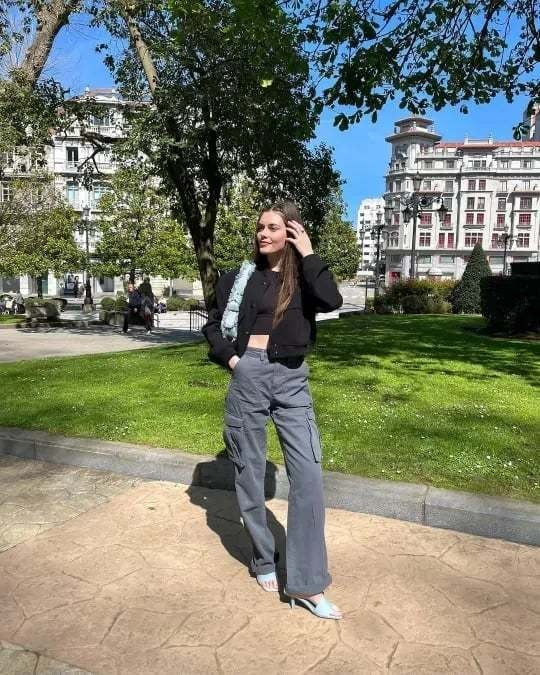 Women's Adjustable Cargo Pants - Functional & Stylish Everyday