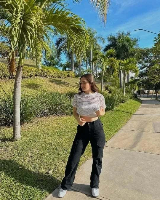 Women's Adjustable Cargo Pants - Functional & Stylish Everyday