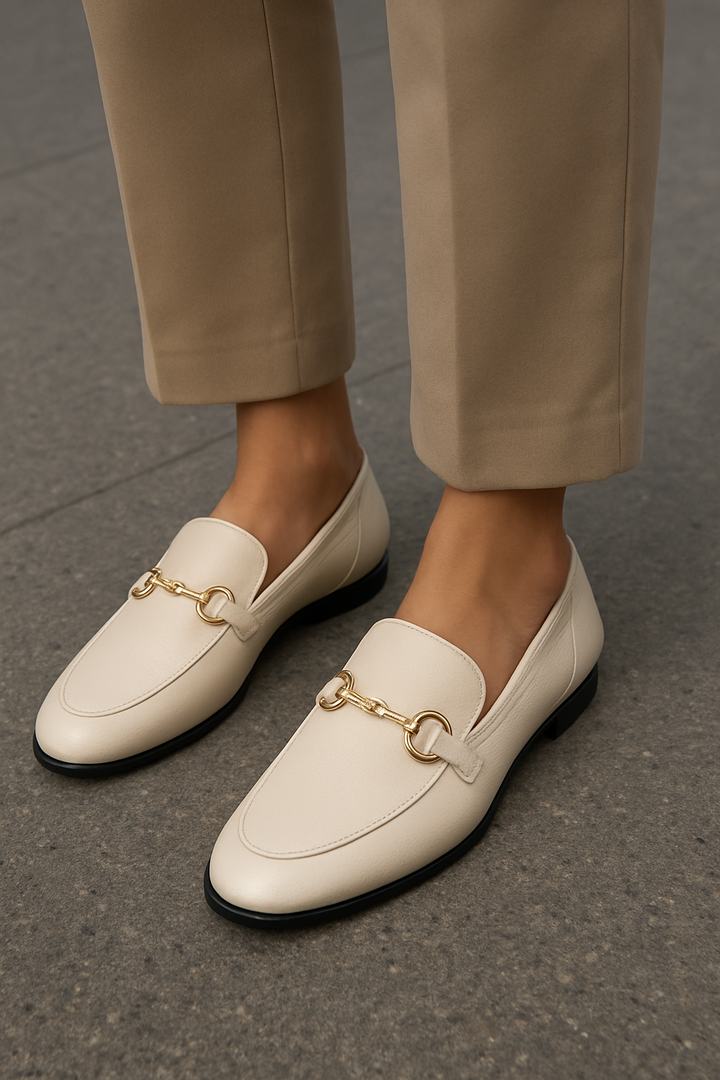 Women's Leather Gold-Bit Loafers - Sophisticated Wardrobe Staple